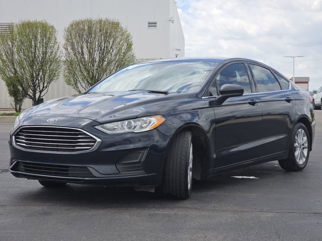 Used 2020 Ford Fusion SE image 16