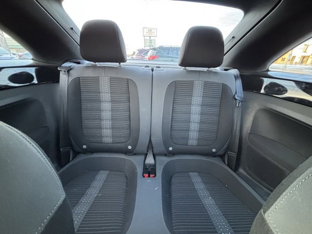 Used 2012 Volkswagen Beetle 2.0T image 15