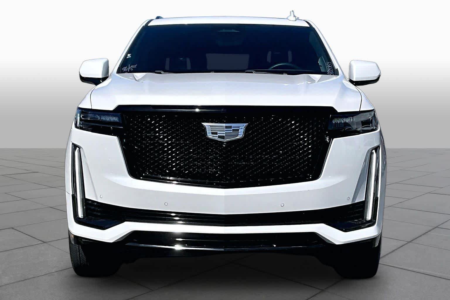 Used 2023 Cadillac Escalade ESV Sport Platinum w/ LPO, ONYX Package AWD/4WD image 3