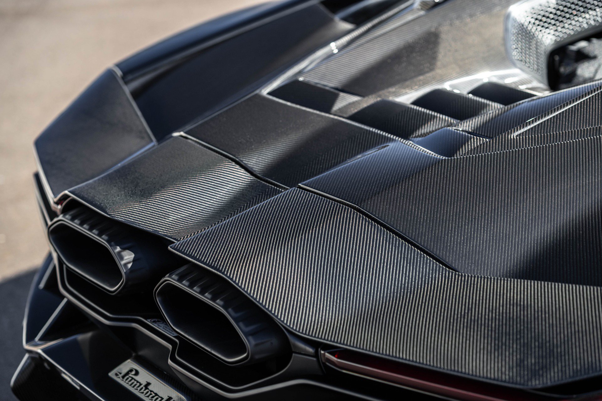 Used 2025 Lamborghini Revuelto AWD/4WD image 44