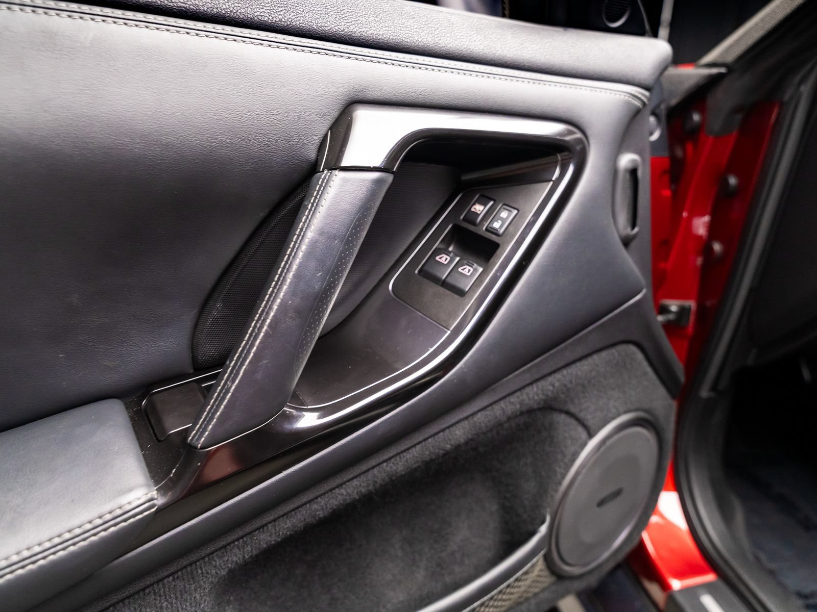 Used 2014 Nissan GT-R Premium AWD/4WD image 68