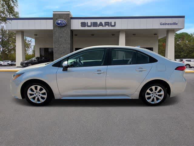 Used 2024 Toyota Corolla LE FWD image 3