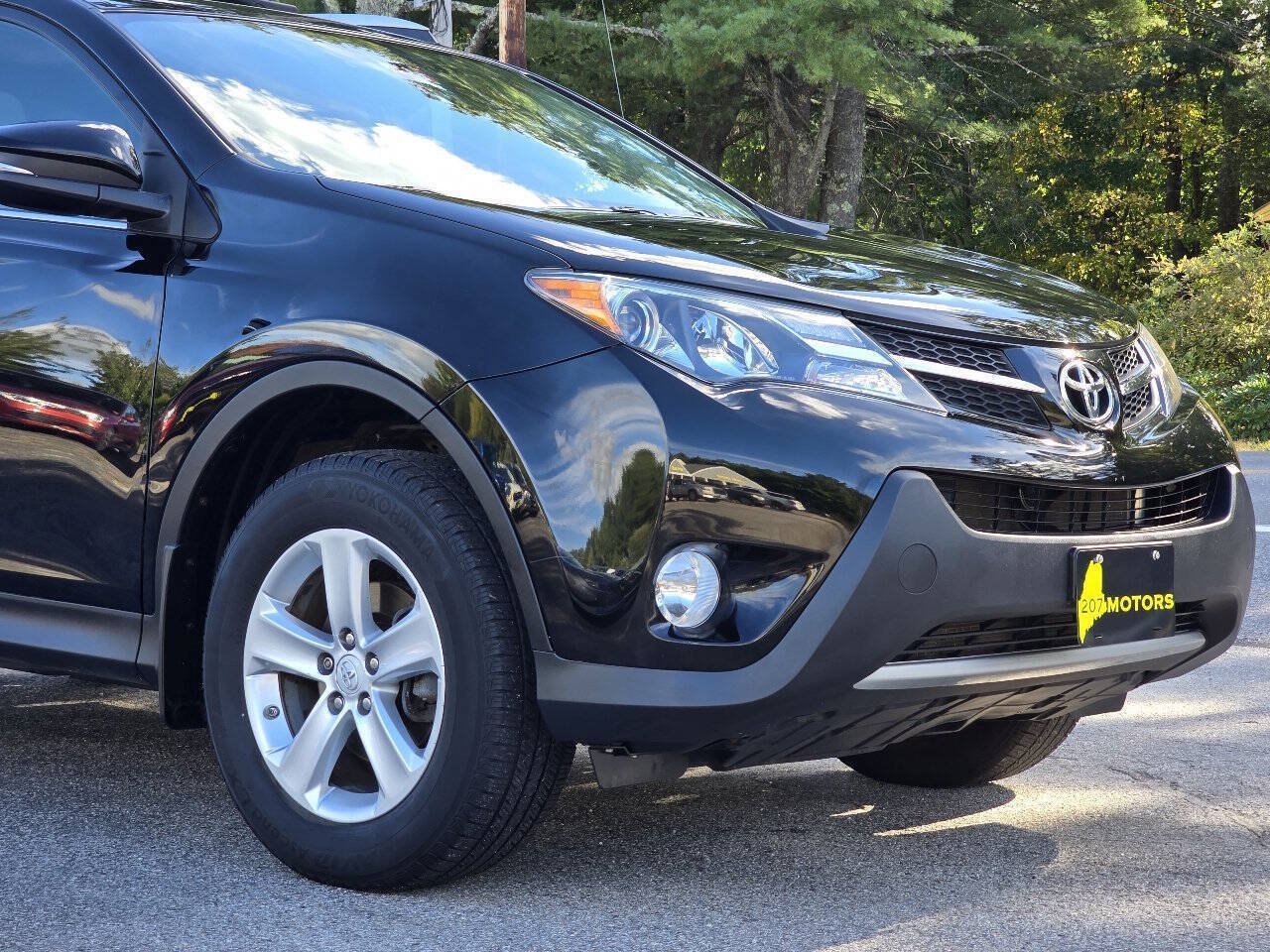 Used 2013 Toyota RAV4 XLE AWD/4WD image 7