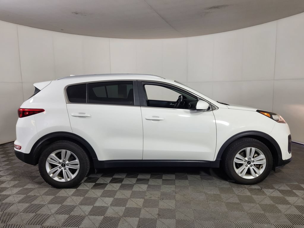 Used 2019 Kia Sportage LX w/ Option Group 017 FWD image 8
