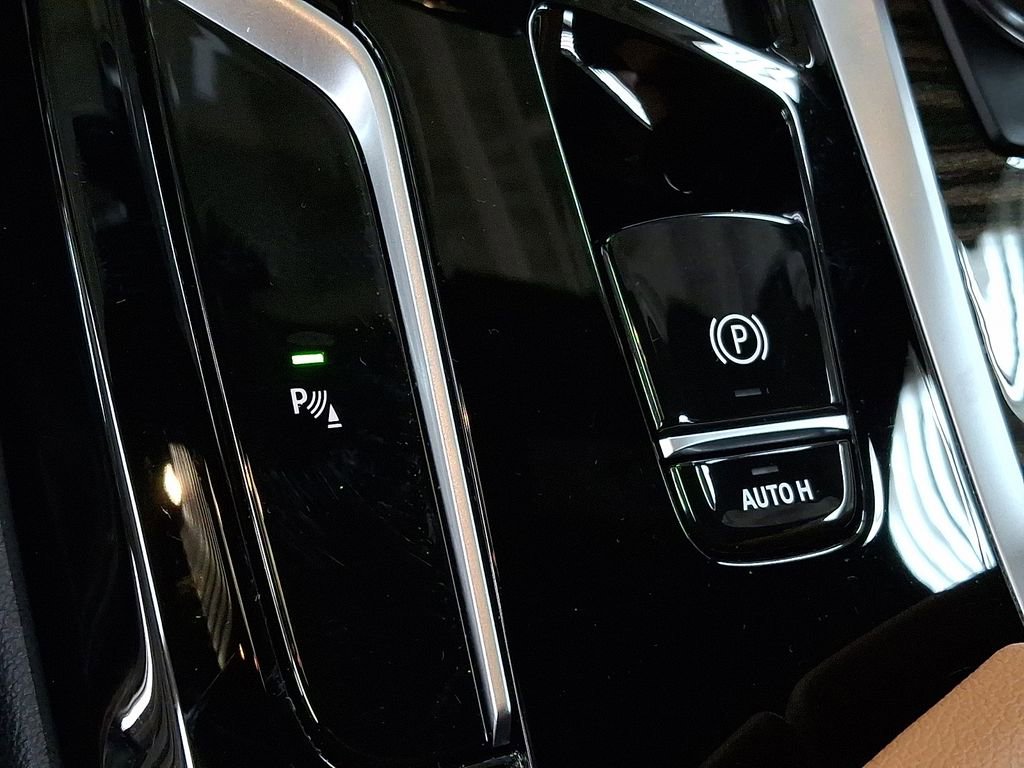 Certified 2023 BMW 530i xDrive w/ Premium Package image 21