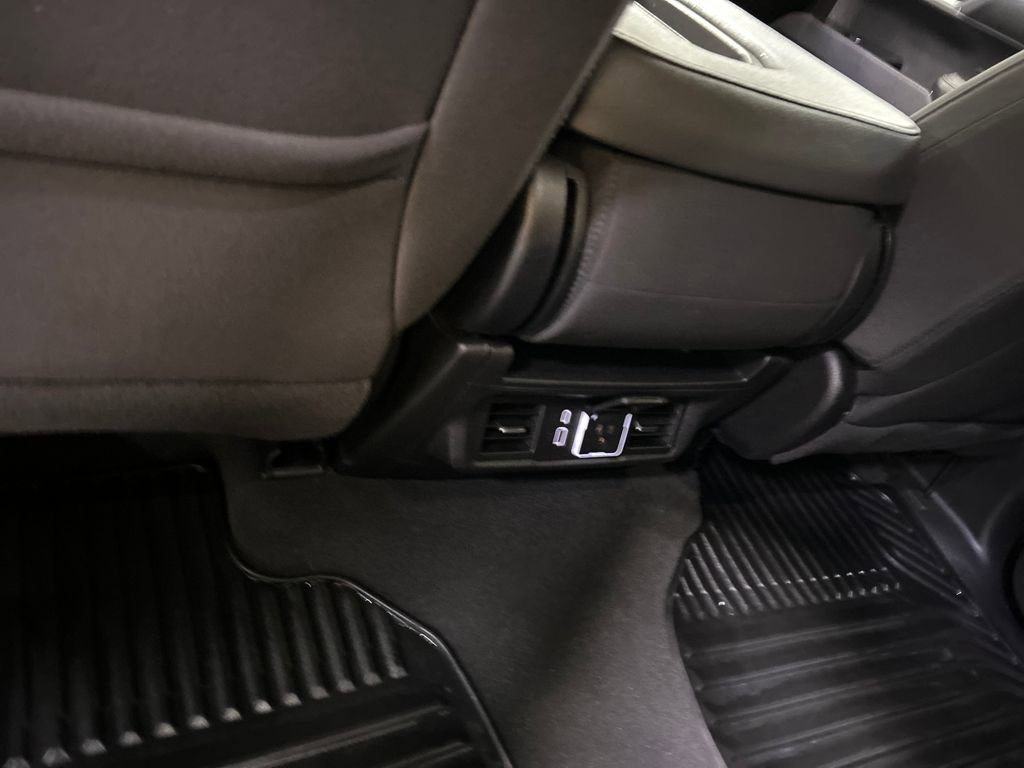 Used 2025 Chevrolet Silverado 1500 LT image 21