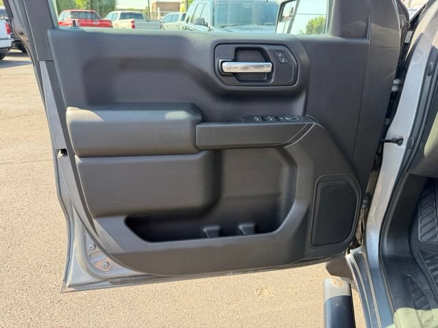 Certified 2020 Chevrolet Silverado 1500 Custom w/ Custom Value Package AWD/4WD image 17