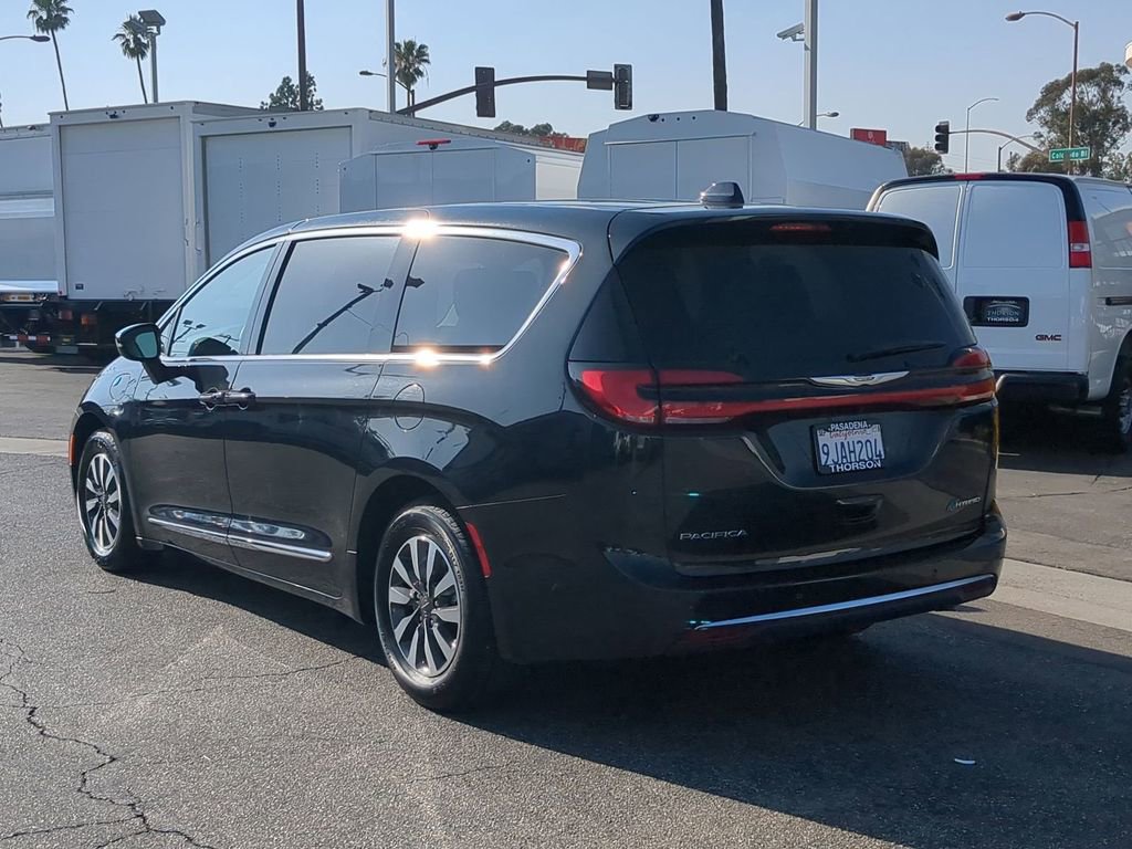 Used 2023 Chrysler Pacifica Limited image 4