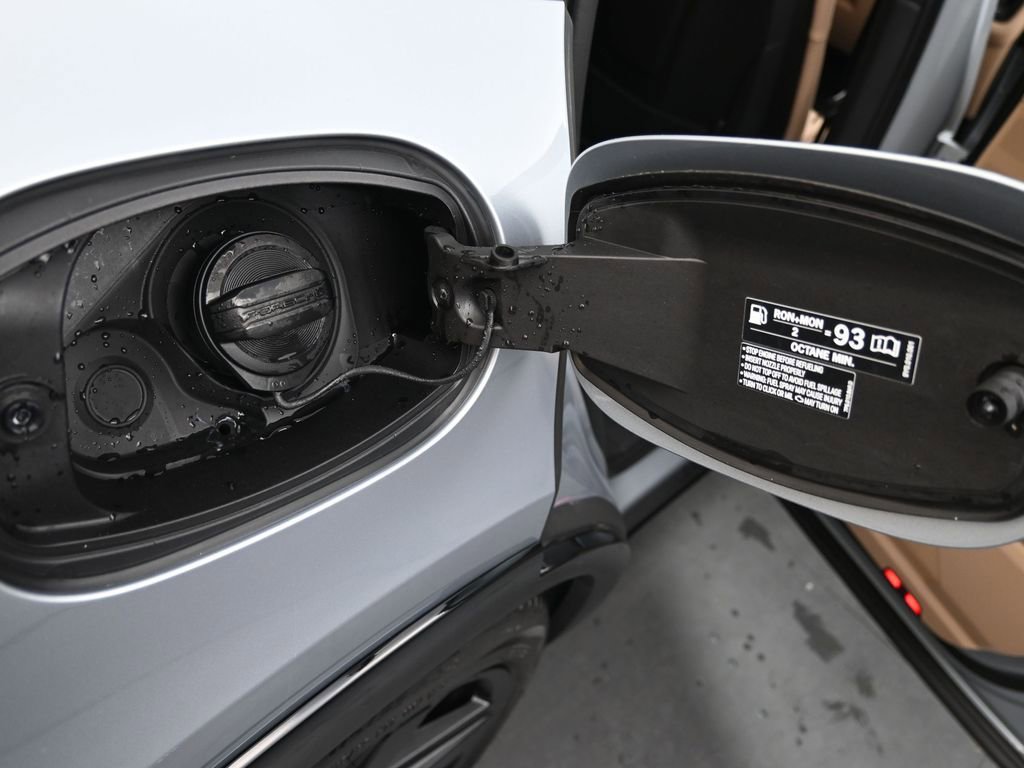 Certified 2025 Porsche Cayenne GTS image 22