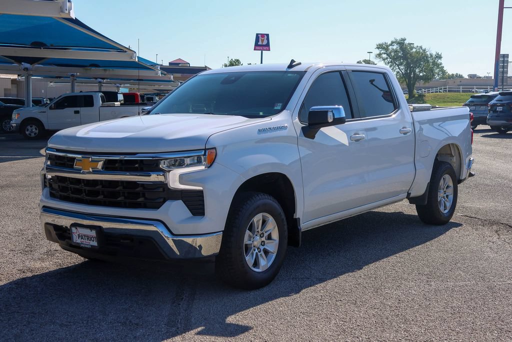 Used 2023 Chevrolet Silverado 1500 LT w/ Convenience Package II RWD image 6