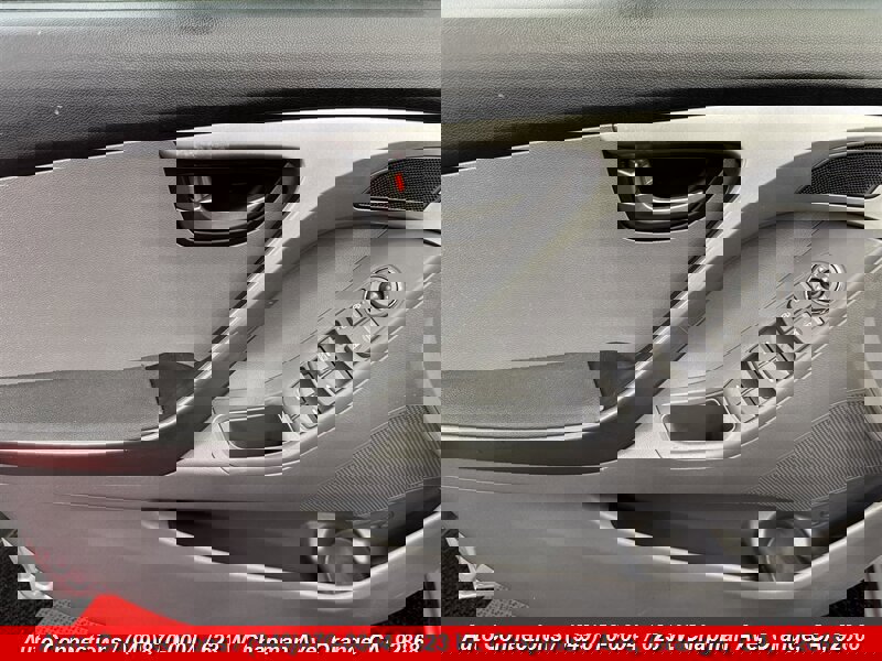 Used 2012 Hyundai Elantra GLS image 18