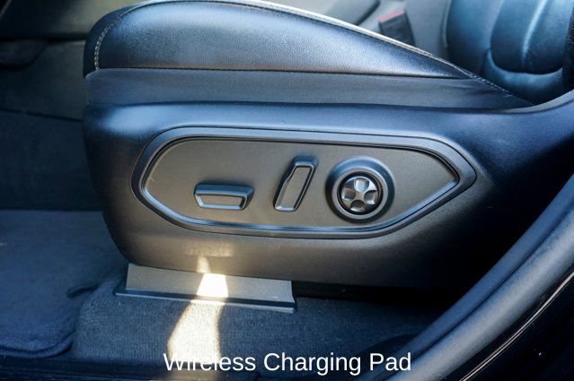 Used 2023 Jeep Grand Cherokee Limited w/ Luxury Tech Group II image 16