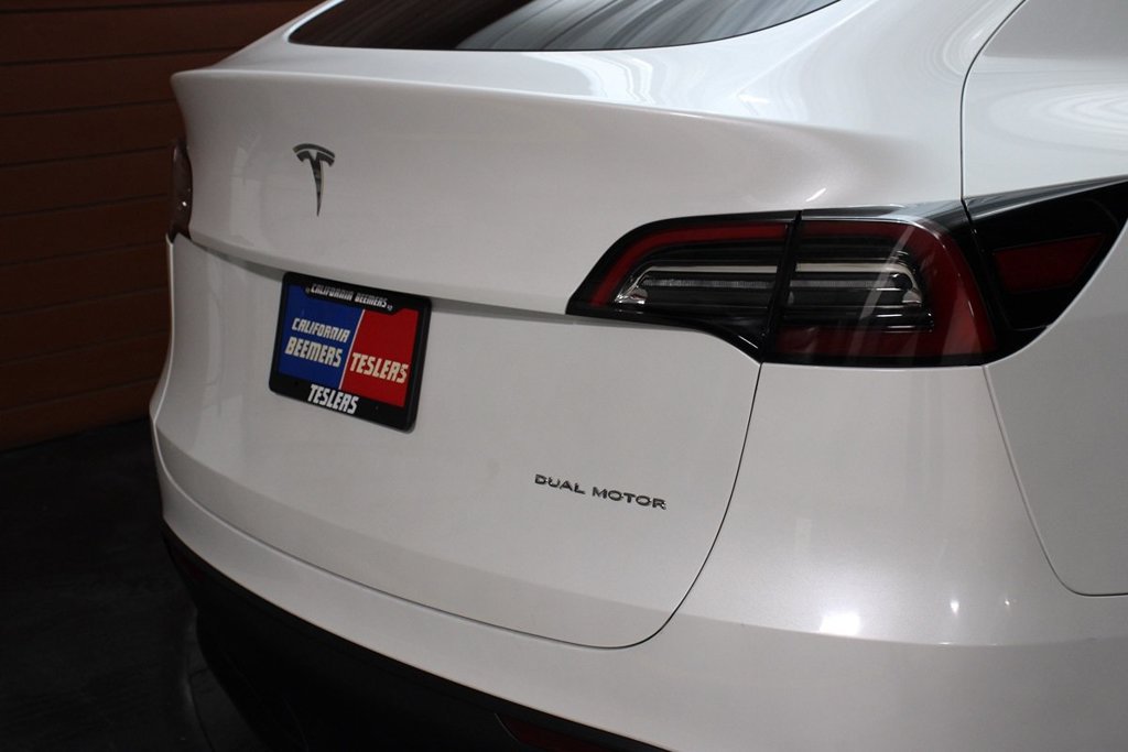 Used 2023 Tesla Model Y Long Range AWD/4WD image 9