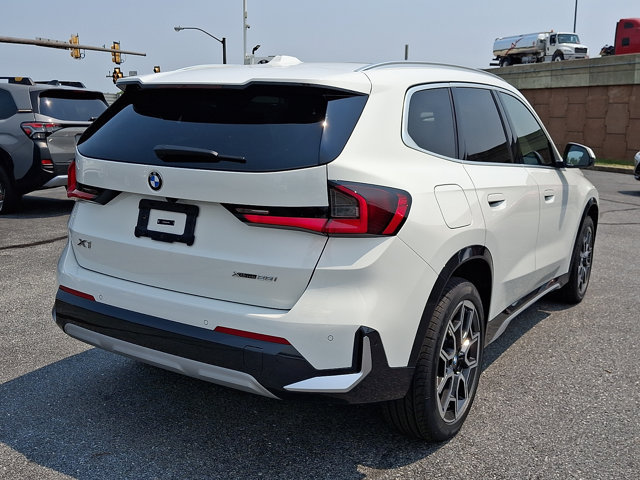 New 2026 BMW X1 xDrive28i w/ Technology Package AWD/4WD image 4