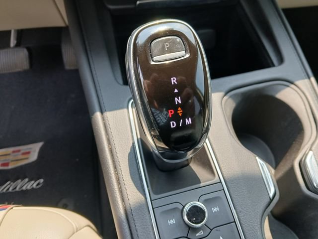 Used 2020 Cadillac XT4 Premium Luxury w/ Cold Weather Package FWD image 19