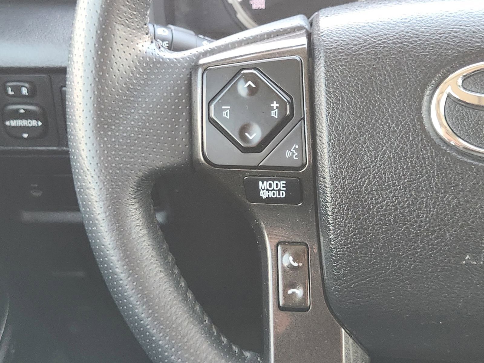 Used 2021 Toyota 4Runner Nightshade AWD/4WD image 31