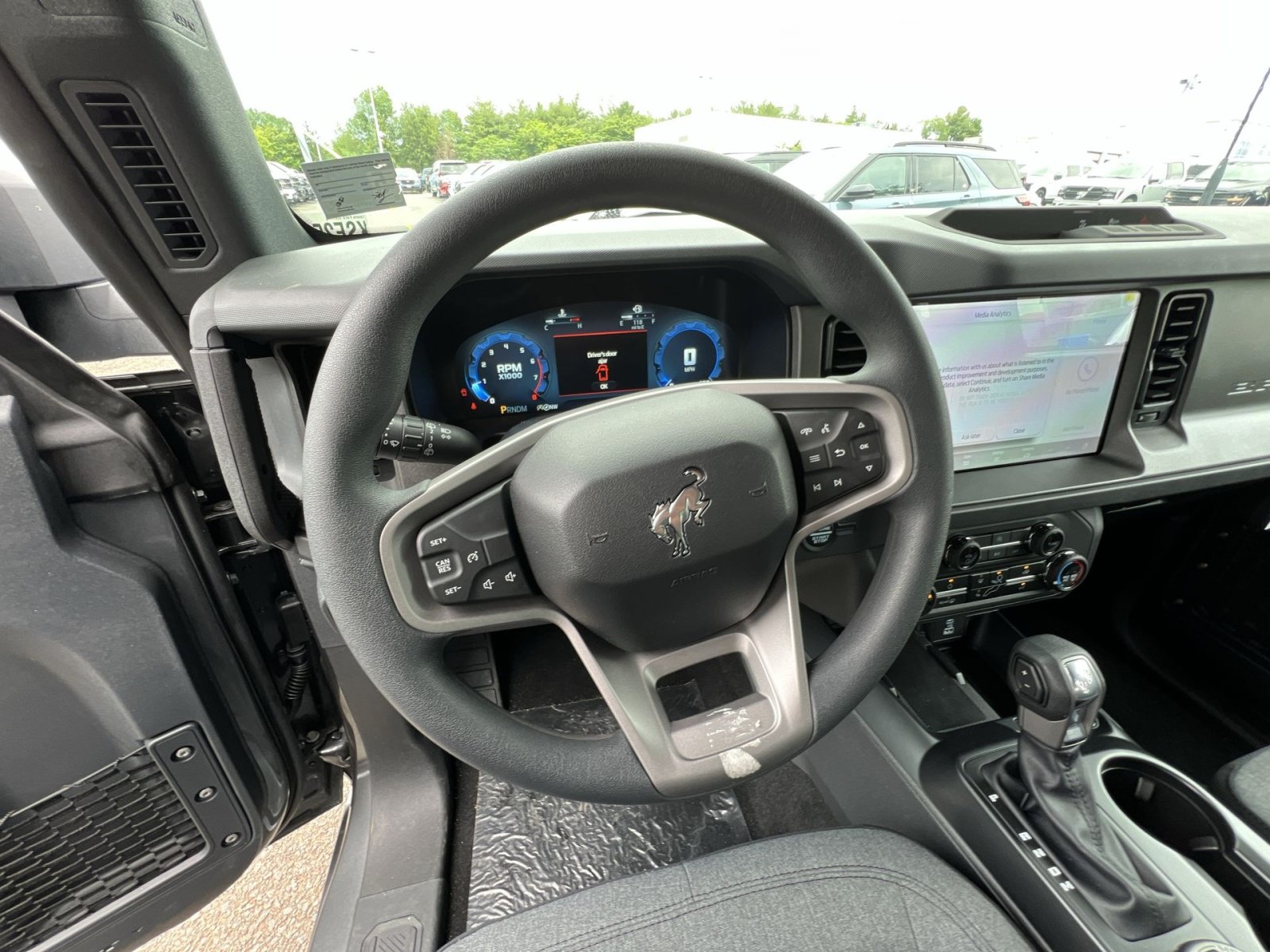 New 2025 Ford Bronco 4-Door AWD/4WD image 24
