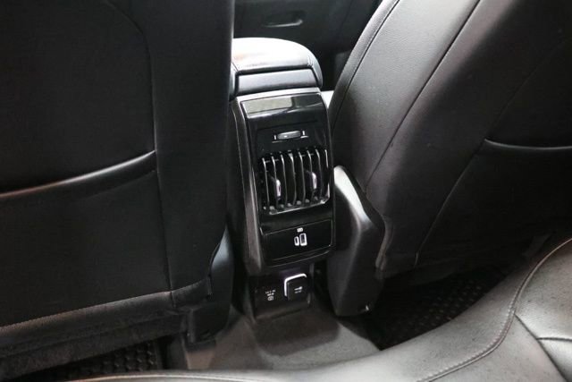Used 2022 Jeep Compass Latitude w/ Sun and Sound Group AWD/4WD image 32