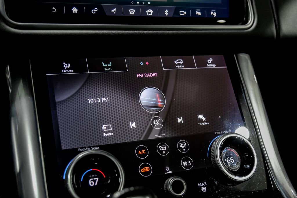 Used 2018 Land Rover Range Rover Sport SVR image 31