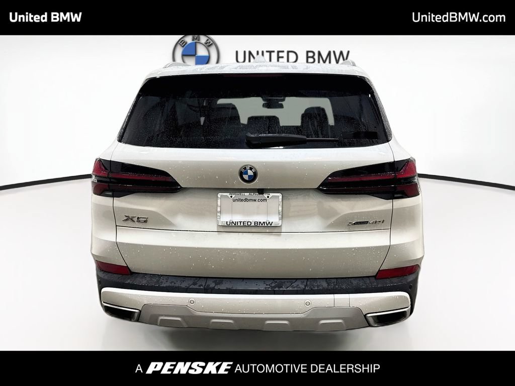 Used 2024 BMW X5 xDrive40i w/ Premium Package AWD/4WD image 6
