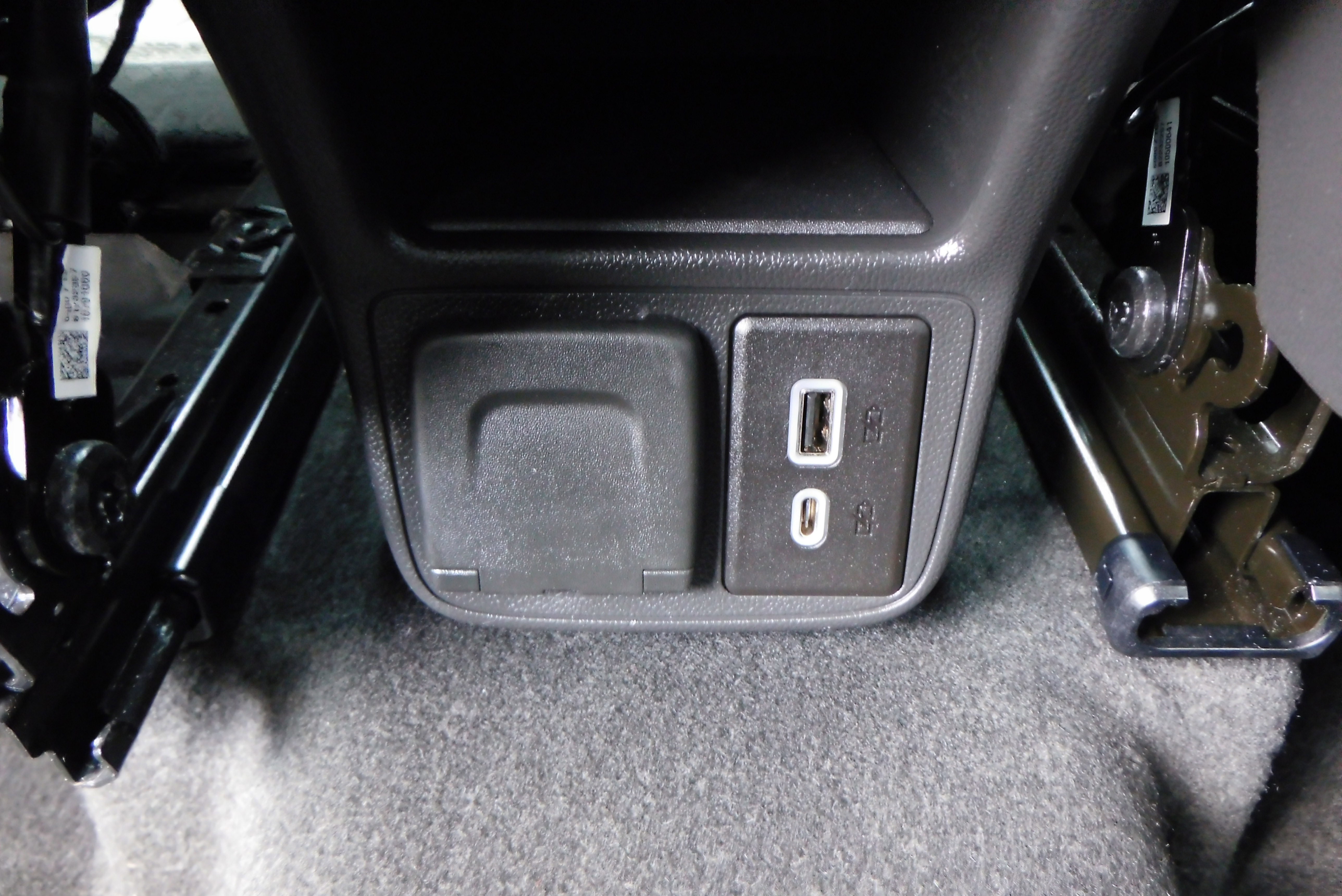 Used 2024 Chevrolet TrailBlazer RS w/ Convenience Package image 36