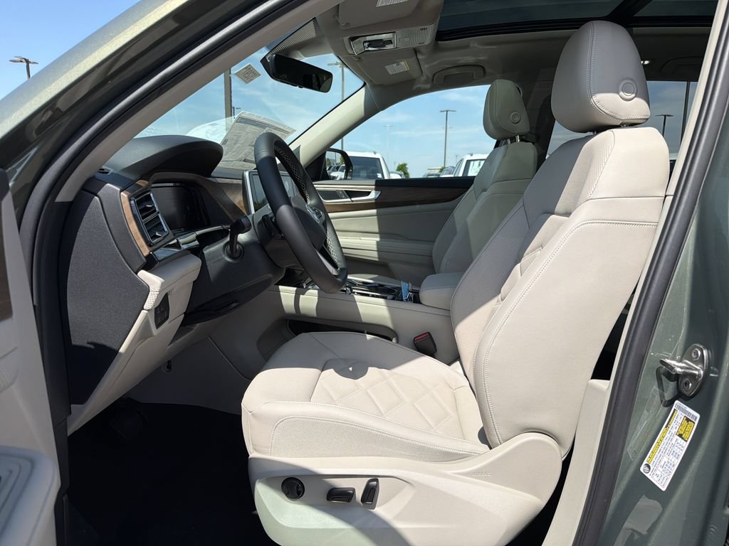 New 2026 Volkswagen Atlas SE FWD image 11