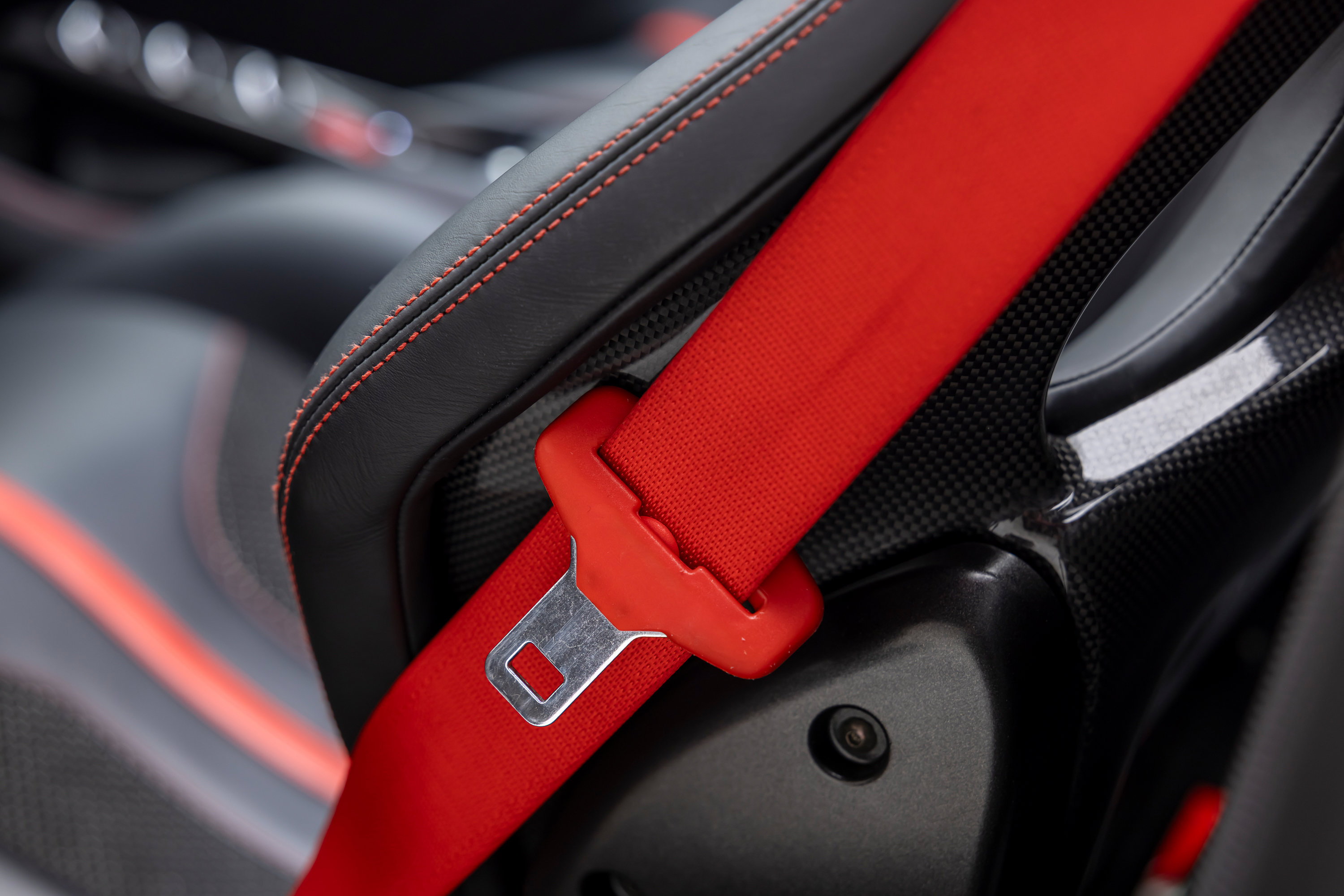 Certified 2022 Ferrari F8 Tributo RWD image 59
