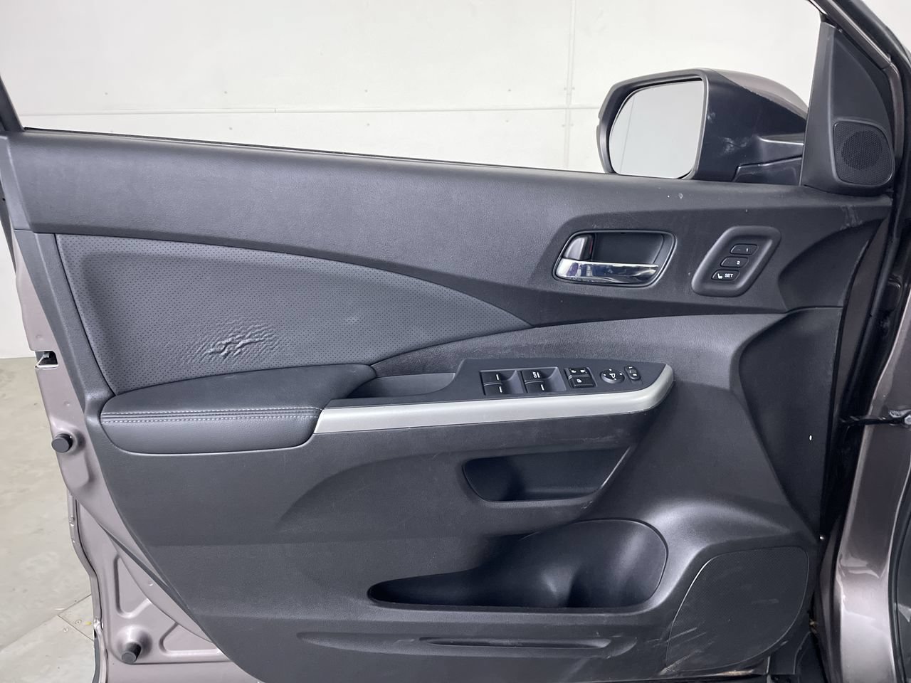 Used 2015 Honda CR-V Touring image 10
