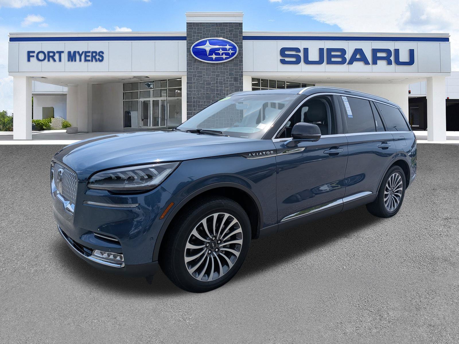 Used 2020 Lincoln Aviator Reserve w/ Equipment Group 201A AWD/4WD image 8