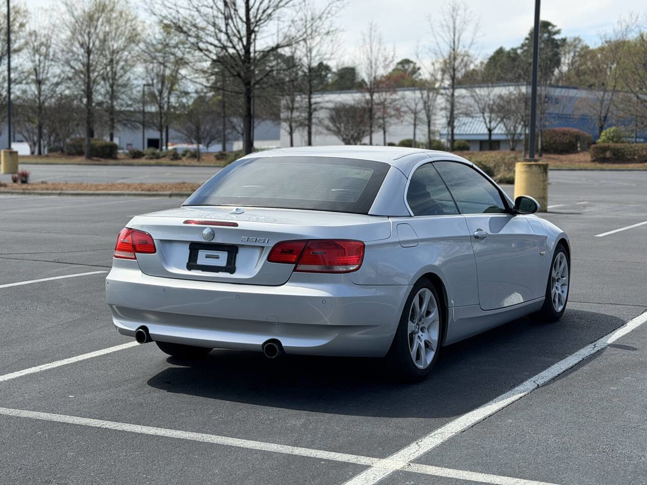 Used 2008 BMW 335i Convertible image 7