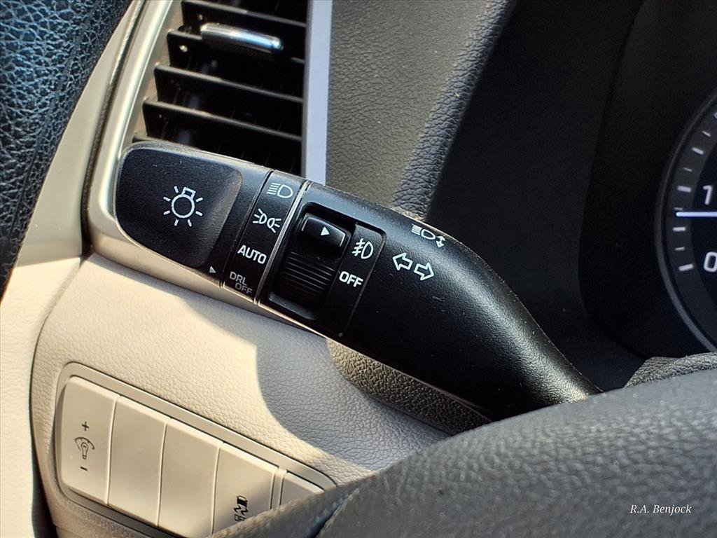 Used 2016 Hyundai Tucson SE w/ Option Group 02 image 18