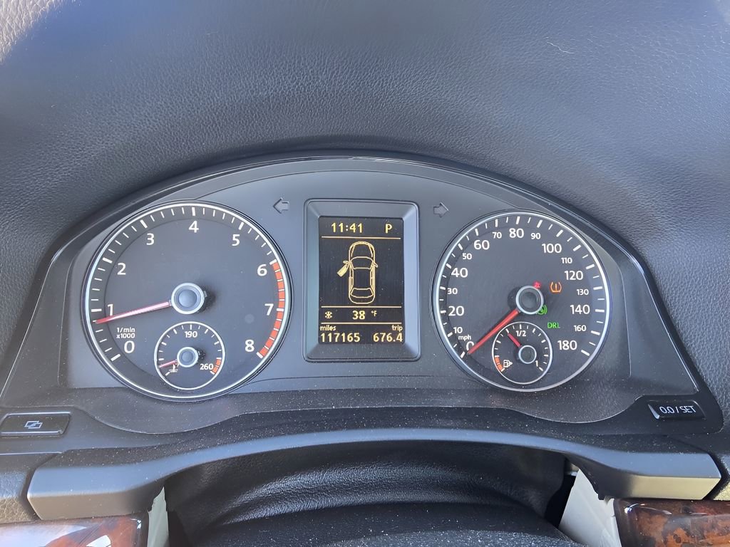 Used 2012 Volkswagen Eos Lux image 23