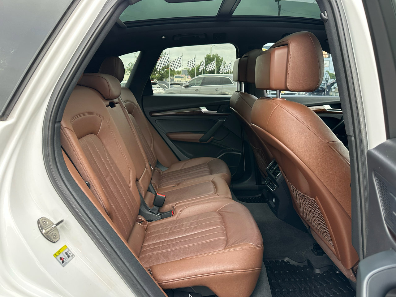 Used 2018 Audi Q5 2.0T Premium Plus w/ Premium Plus Package image 17