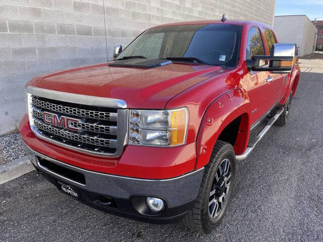 Used 2012 GMC Sierra 2500 SLT w/ SLT Convenience Package image 11