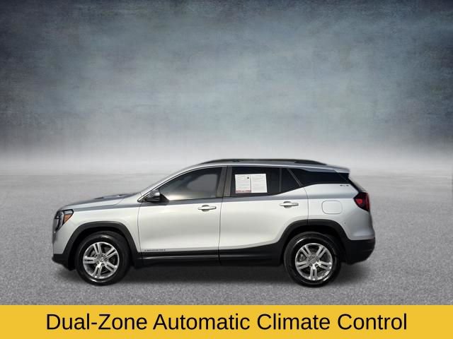 Used 2022 GMC Terrain SLE w/ Driver Convenience Package image 13