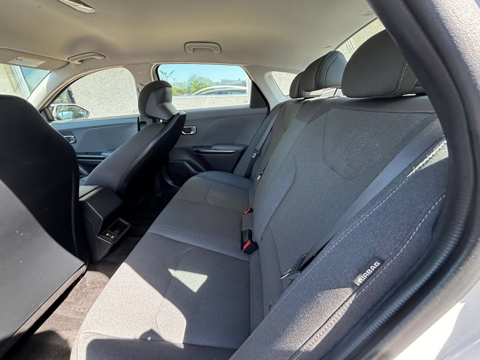Used 2025 Kia K4 FWD image 24