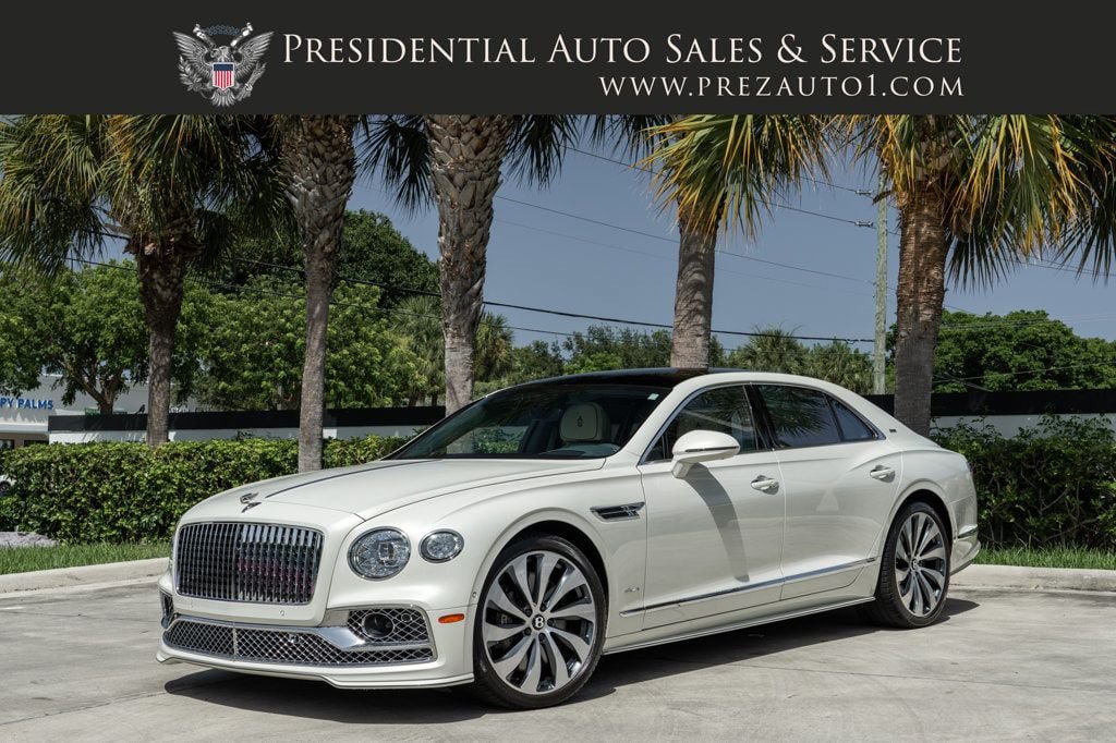 Used 2023 Bentley Flying Spur Azure AWD/4WD image 1