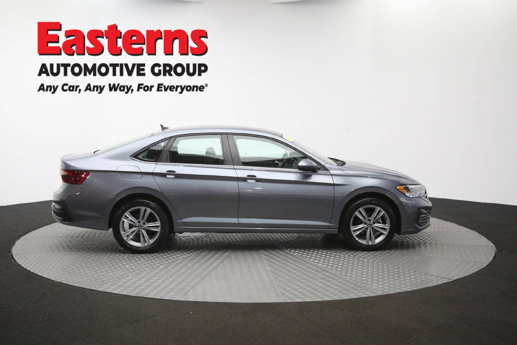 Used 2024 Volkswagen Jetta SE FWD image 46