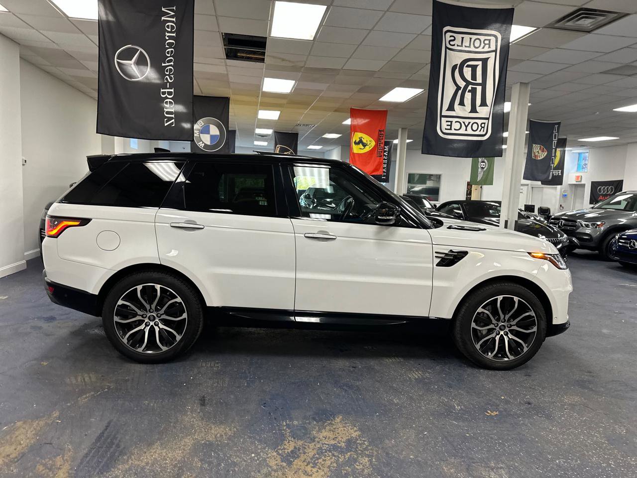 Used 2021 Land Rover Range Rover Sport HSE Silver Edition AWD/4WD image 5
