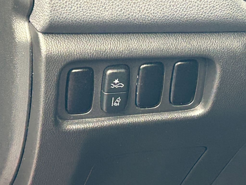 Used 2021 Mitsubishi Outlander Sport ES image 14