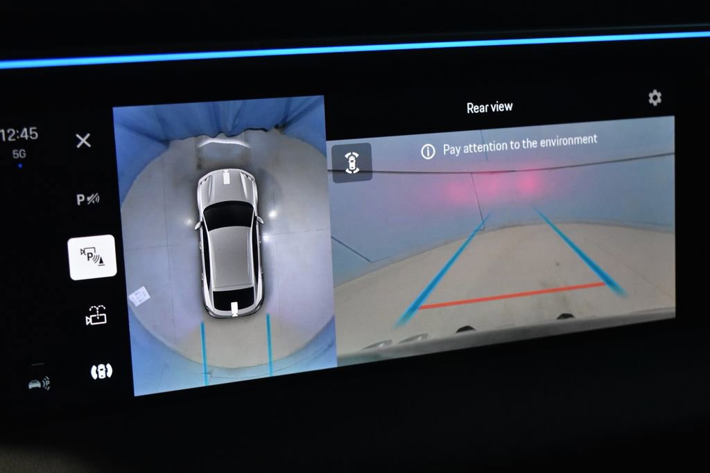 Used 2024 Porsche Macan 4 Electric image 14