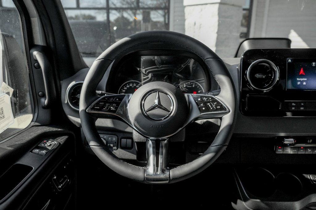 New 2025 Mercedes-Benz Sprinter 2500 image 18