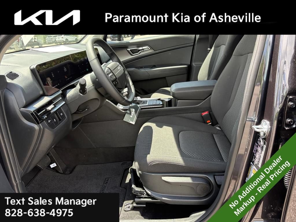 New 2026 Kia Sportage LX AWD/4WD image 17