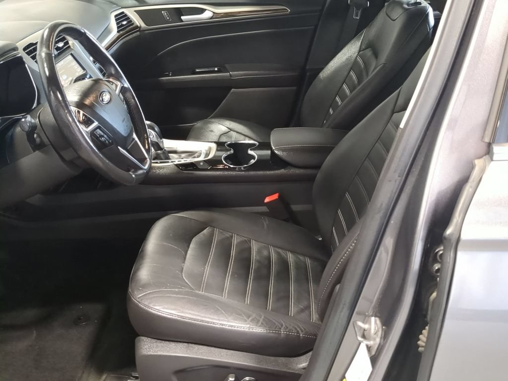 Used 2014 Ford Fusion SE w/ Equipment Group 202A FWD image 20