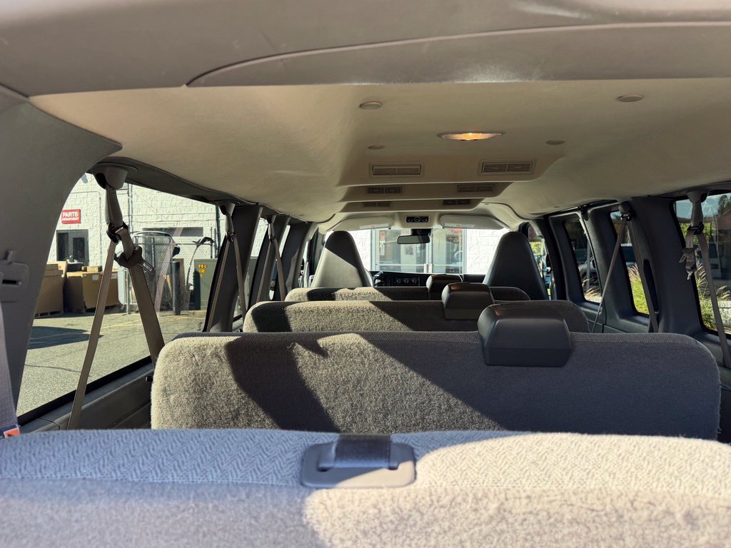 Used 2025 GMC Savana 3500 LT w/ LT Preferred Equipment Group RWD image 10