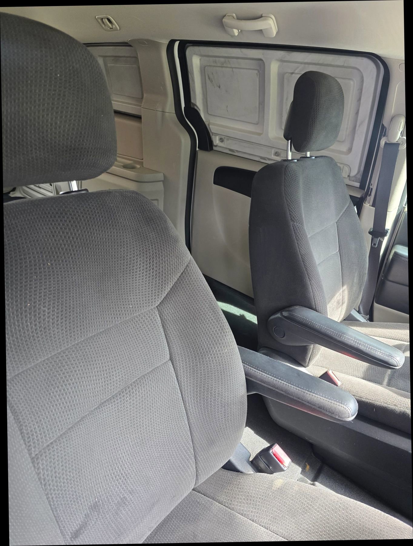 Used 2012 RAM C/V image 8