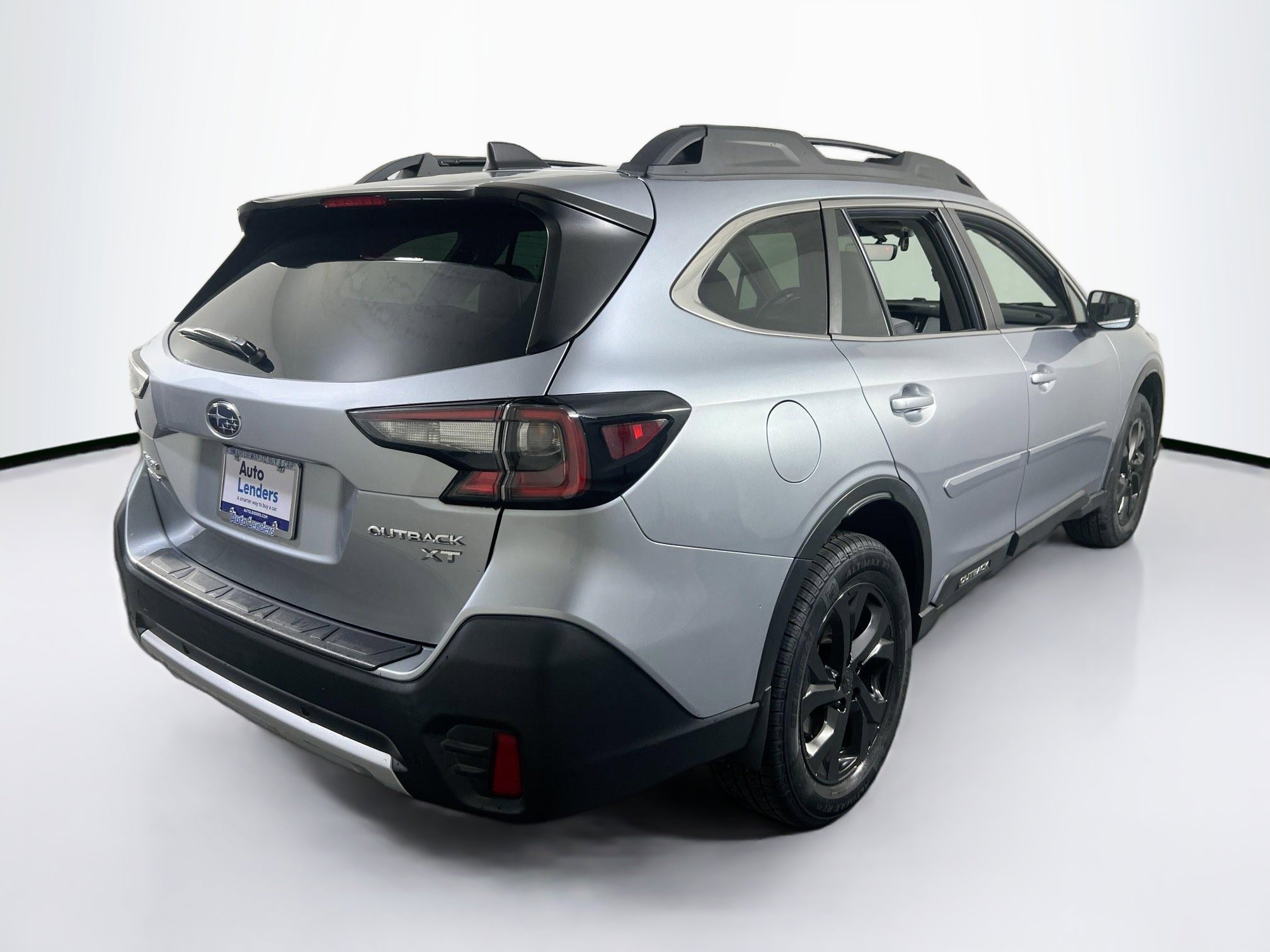Used 2022 Subaru Outback Limited XT image 5