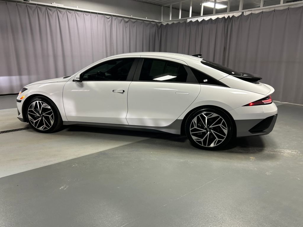Used 2023 Hyundai Ioniq 6 SEL image 4