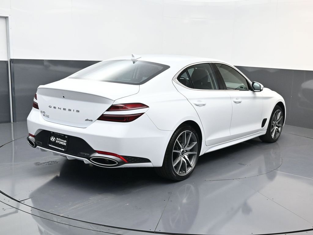 Used 2026 Genesis G70 2.5T image 3