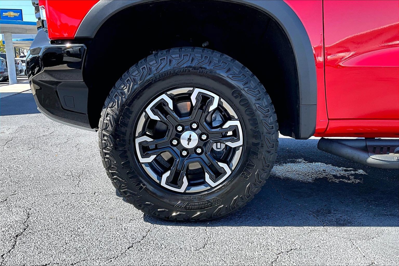 Certified 2023 Chevrolet Silverado 1500 ZR2 w/ Technology Package AWD/4WD image 10